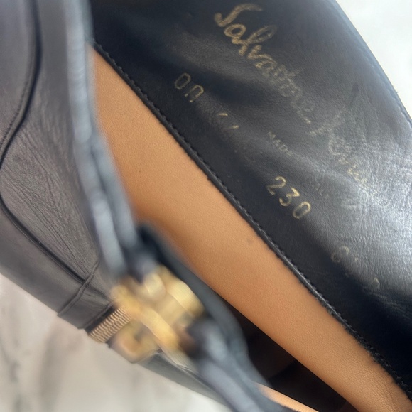 Ferragamo Gancini Black Leather Moto Ankle Boots 38.5 B - Picture 8 of 9